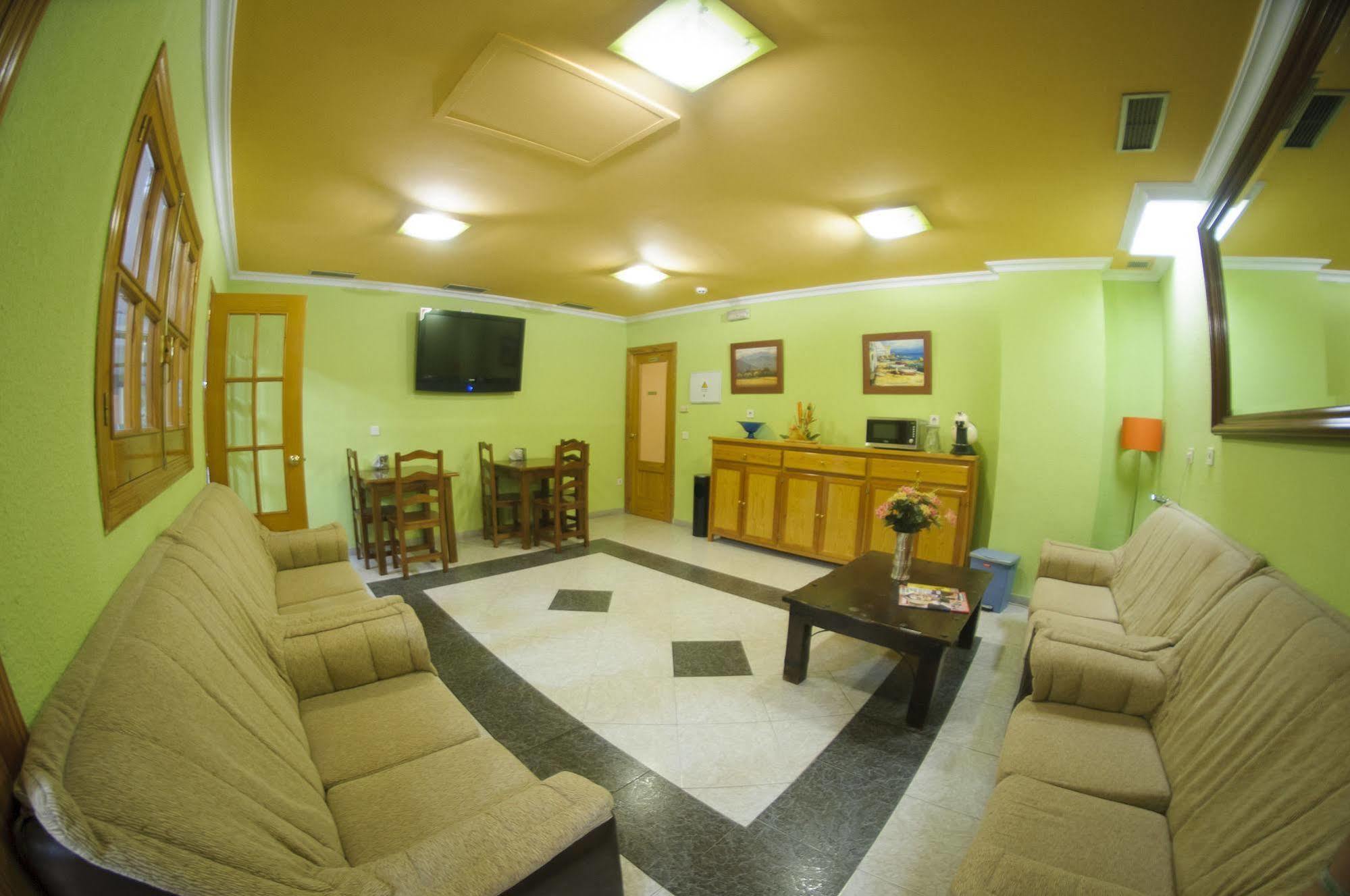Hotel Lux Aljarafe Mairena del Aljarafe Buitenkant foto