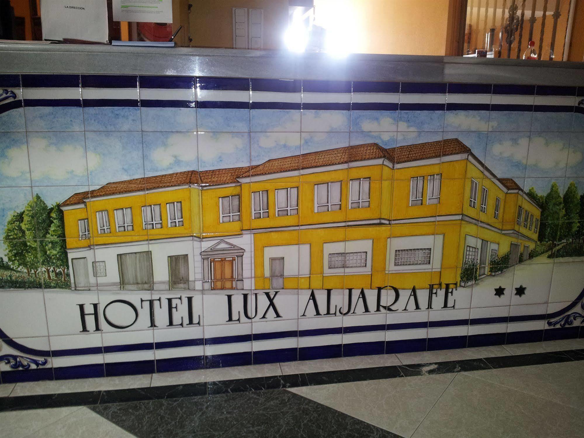 Hotel Lux Aljarafe Mairena del Aljarafe Buitenkant foto