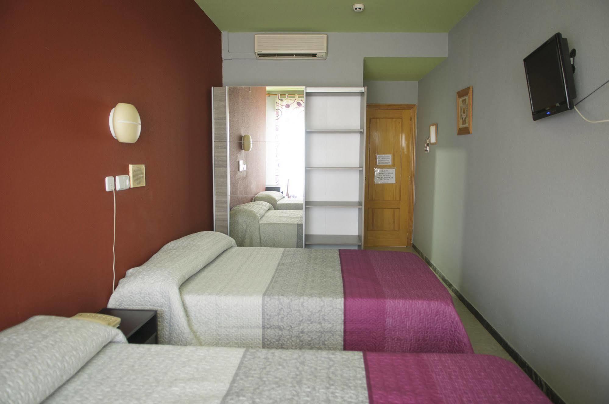 Hotel Lux Aljarafe Mairena del Aljarafe Buitenkant foto