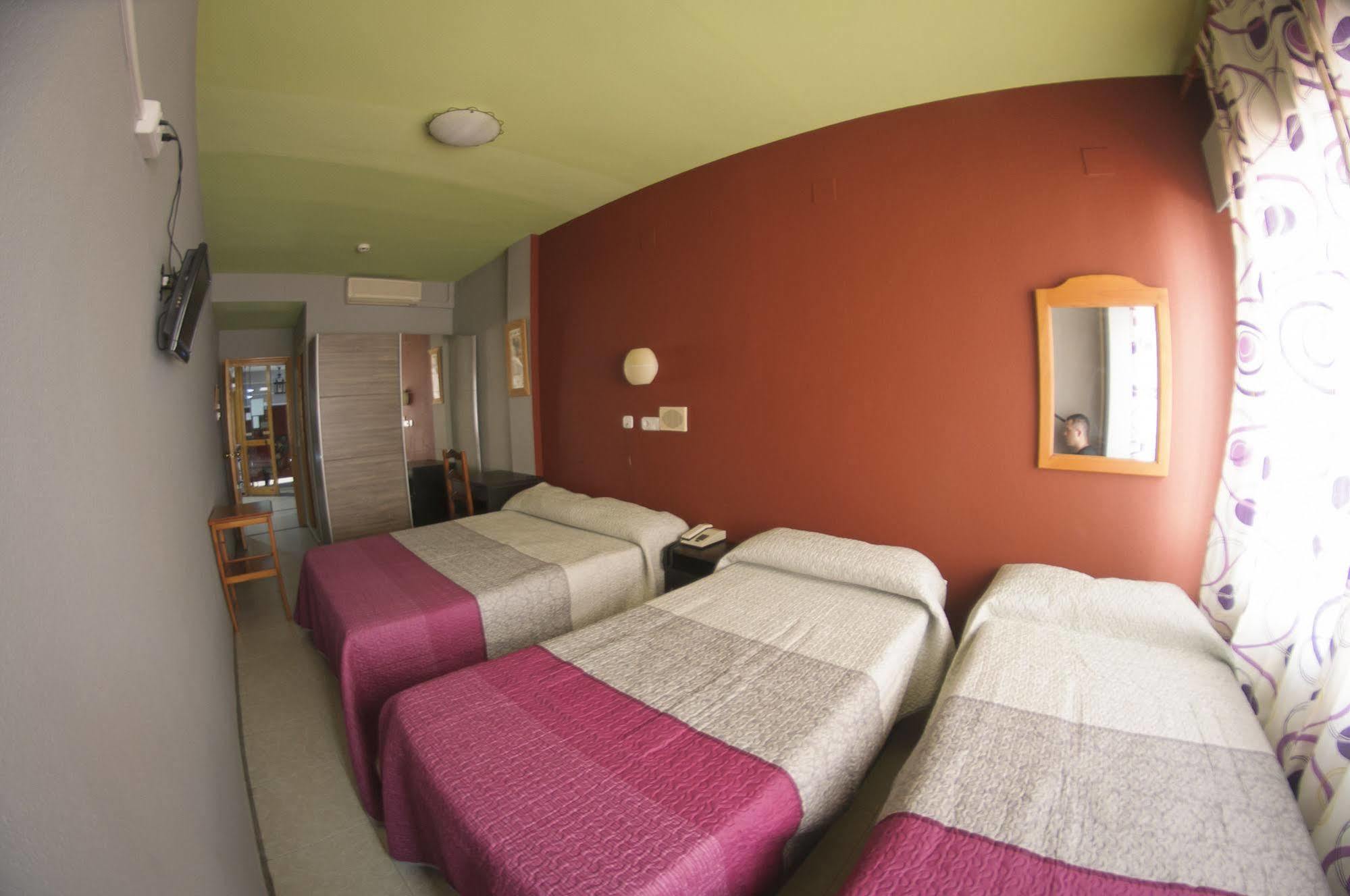 Hotel Lux Aljarafe Mairena del Aljarafe Buitenkant foto