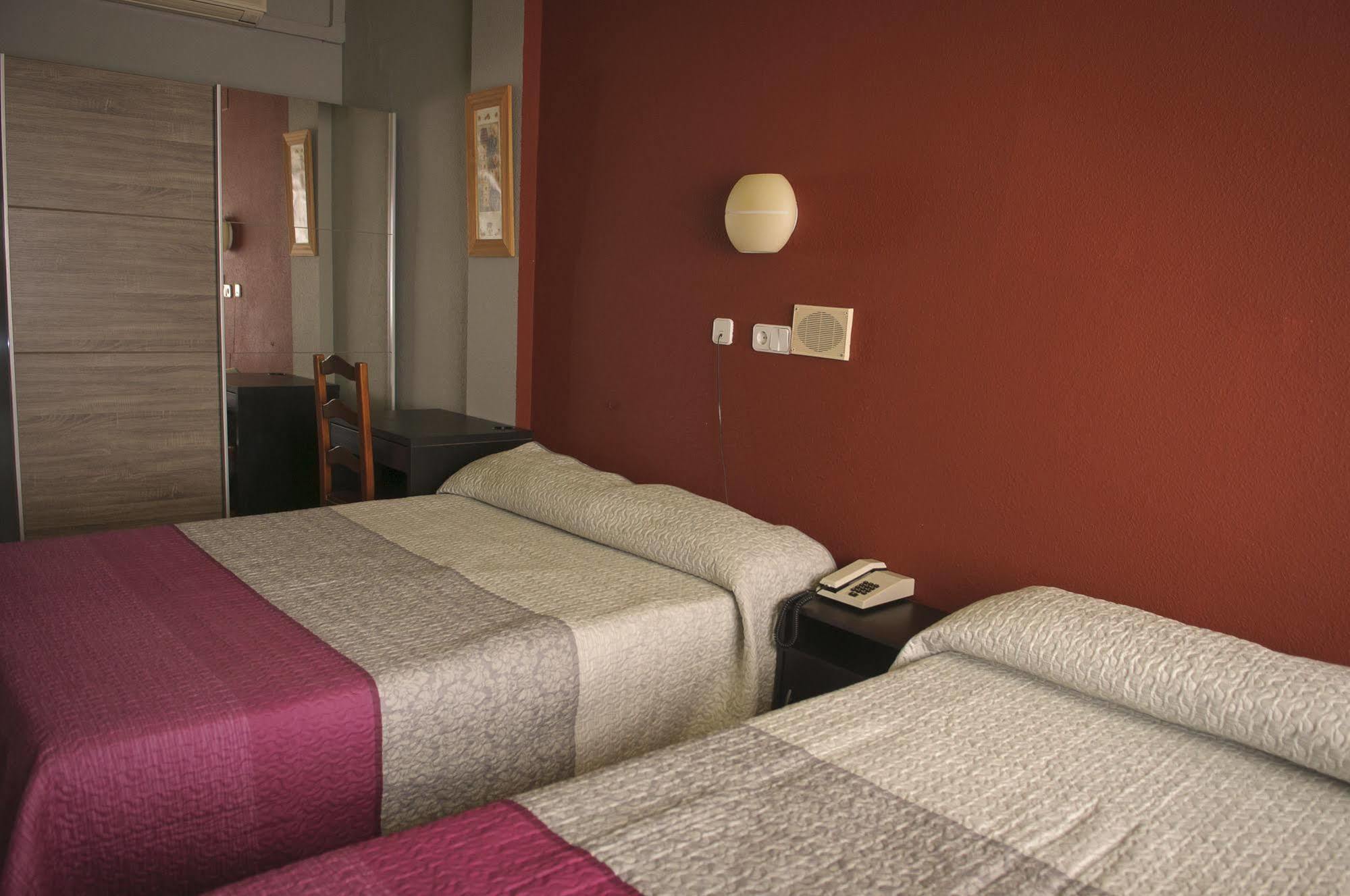 Hotel Lux Aljarafe Mairena del Aljarafe Buitenkant foto